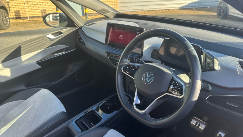 Volkswagen ID.3 150kW Family Pro Performance 58kWh 5dr Auto Electric Hatchback